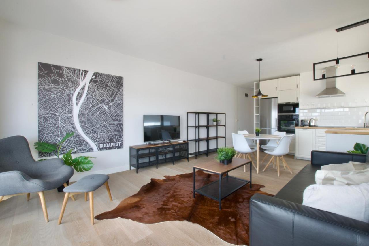 Penthouse Apartment By Hi5 -At The Top Of Budapest Exterior photo